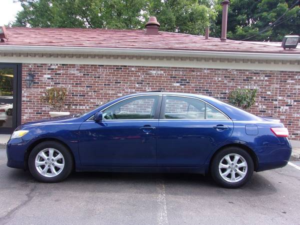 2011 Toyota Camry LE, 121k Miles, Blue/Grey, Auto, P Roof, Alloys -... for sale in Franklin, MA – photo 6