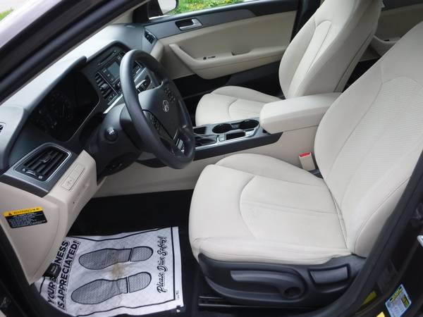 2015 Hyundai Sonata SE Automatic Loaded Alloy s Clean Carfax! - cars for sale in ENDICOTT, NY – photo 9