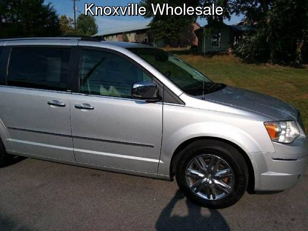 2008 Chrysler Town and Country Limited 4dr Mini Van for sale in Knoxville, TN – photo 2