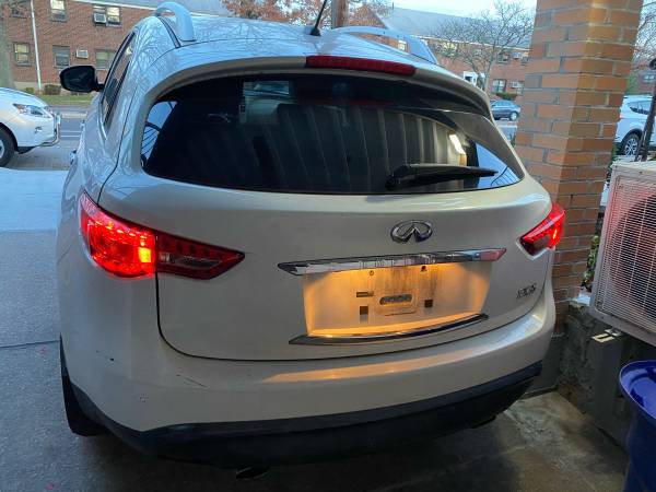 2010 Infiniti FX35 very low mileage - cars & trucks - by owner -... for sale in Whitestone, NY – photo 3