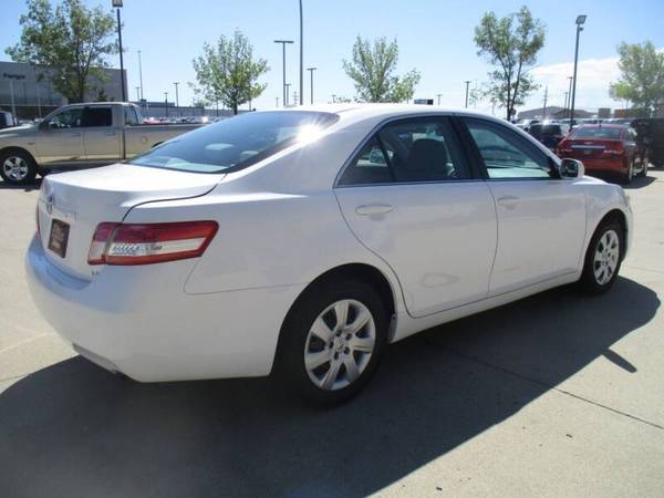 2011 Toyota Camry LE, Beautiful Car! - cars & trucks - by dealer -... for sale in Fargo, ND – photo 6