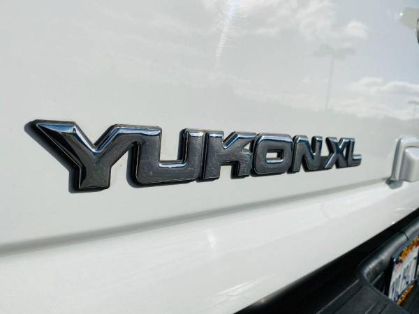 2000 GMC Yukon XL 1500 SLT 4dr 4WD SUV - cars & trucks - by dealer -... for sale in San Jose, CA – photo 9