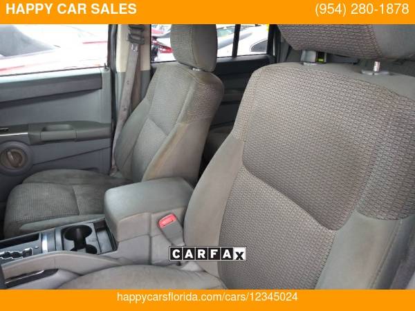 2006 Jeep Commander 4dr 2WD - cars & trucks - by dealer - vehicle... for sale in Fort Lauderdale, FL – photo 12