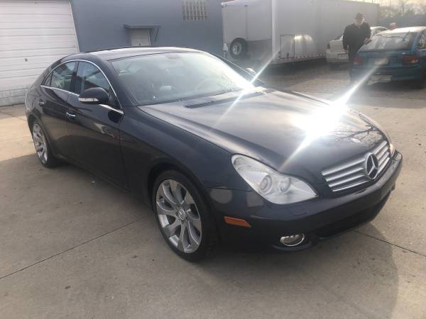 2006 Mercedes Benz CLS500 - - by dealer - vehicle for sale in Cincinnati, OH – photo 2