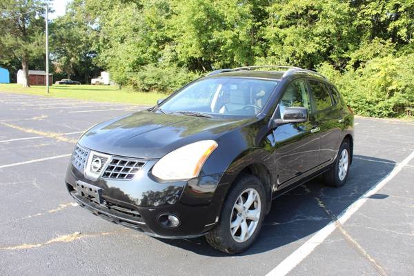 2010 *Nissan* *Rogue* S Sport Utility 4D WARRANTY FINANCING - cars &... for sale in Waldorf, MD – photo 2