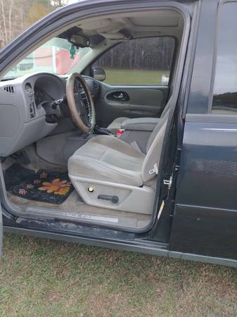 2006 Chevy Trailblazer - cars & trucks - by owner - vehicle... for sale in florence, SC, SC – photo 5