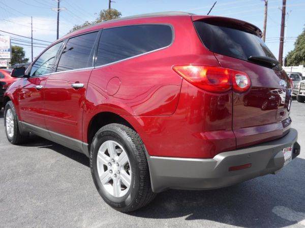 2011 Chevrolet Chevy Traverse LT 4dr SUV w/1LT ALL CREDIT WELCOME! for sale in Denton, TX – photo 9