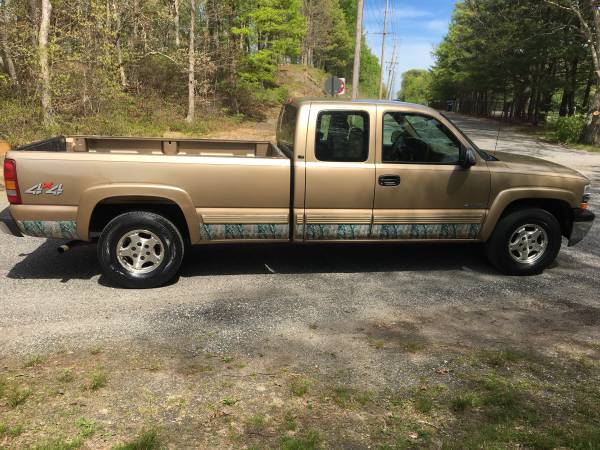 2001 Silverado LS 4 Dr - 4 x 4Pick up for sale in Lakewood, NJ – photo 21