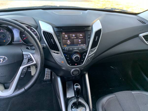 2012 Hyundai Veloster - cars & trucks - by owner - vehicle... for sale in Bristow, District Of Columbia – photo 3