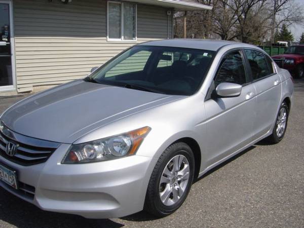 2012 HONDA ACCORD SE ONE OWNER LEATHER - - by for sale in Farmington, MN – photo 2