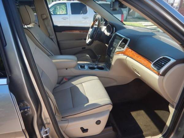 2013 Jeep Grand Cherokee Overland - Must Sell! Special Deal!! - cars... for sale in Oakdale, WI – photo 21