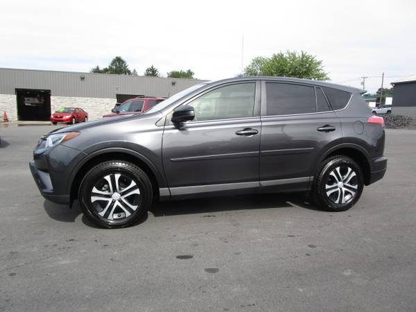 2018 TOYOTA RAV4 LE-CLEAN CAR FAX-1 OWNER-BACKUP CAMERA-LOW MILES-AWD for sale in Scranton, PA