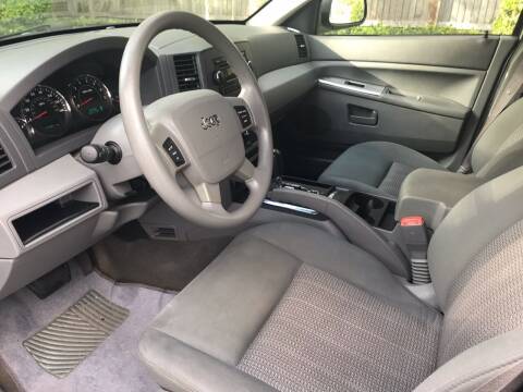 2007 Jeep Grand Cherokee 4x4 - cars & trucks - by owner - vehicle... for sale in Sarasota, FL – photo 5