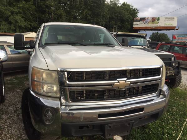 2008 Chevy Silverado 3500 (diesel) 4x4 - cars & trucks - by dealer -... for sale in Asheville, NC – photo 2