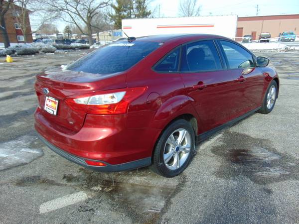 2013 Ford Focus SE - - by dealer - vehicle automotive for sale in Highland, IL – photo 17