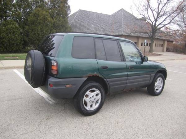 1998 Toyota RAV4 4-Door FWD 4 CYL RUNS STRONG $1995 - cars & trucks... for sale in Highland Park, IL – photo 6