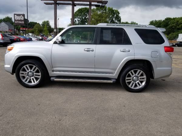 2011 Toyota 4Runner Limited 4WD V6 for sale in Cedar Rapids, IA – photo 8