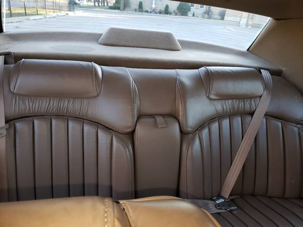 ***Only 74,000 miles*** '94 Buick Roadmaster - cars & trucks - by... for sale in Harwood Hghts, IL – photo 9