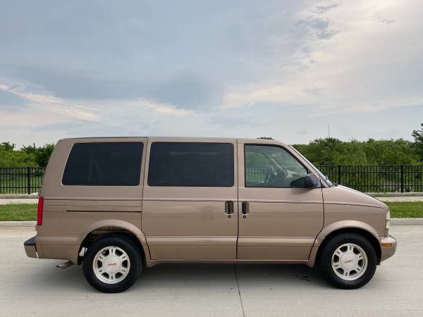 2004 GMC Safari Van Chevy Astro! Low 124k miles! Clean title! - cars for sale in Fort Worth, TX – photo 4