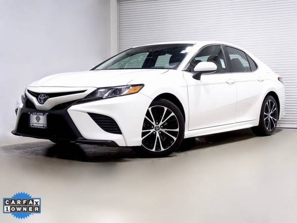 2018 Toyota Camry L !!Bad Credit, No Credit? NO PROBLEM!! - cars &... for sale in WAUKEGAN, WI – photo 2