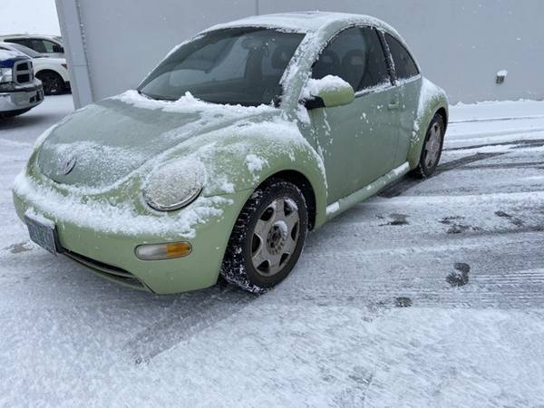 2001 VW Volkswagen Beetle GLS hatchback Green (Light) - cars & for sale in Klamath Falls, OR – photo 3