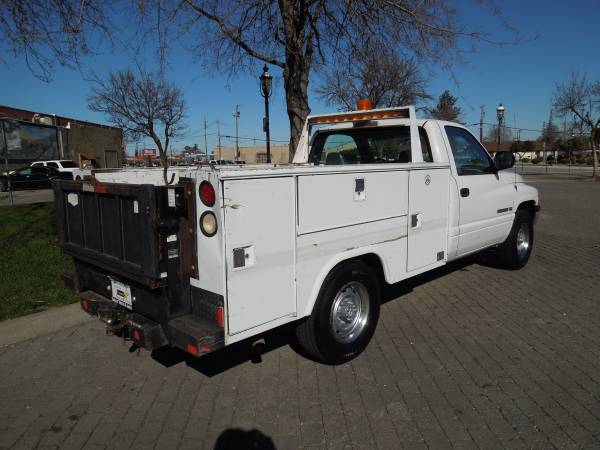 1999 DODGE 2500 UTILITY WITH LIFT GATE LOW MILES for sale in Oakdale, CA – photo 3