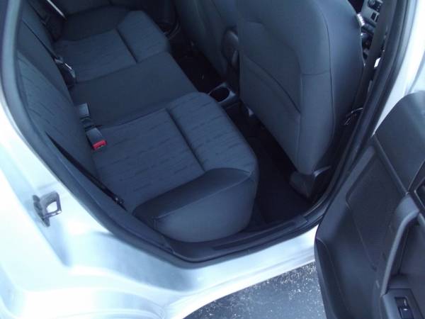 2011 Ford Focus SE: ONLY 61k miles, MD Insp, CLEAN - cars & trucks -... for sale in Willards, MD – photo 17