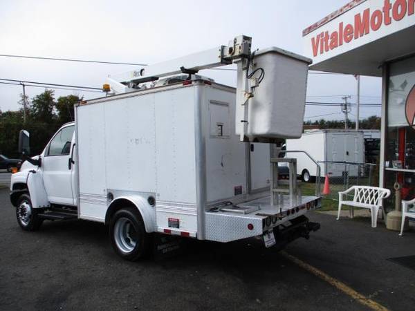 2006 Chevrolet CC4500 C4500 BOX, BUCKET TRUCK - cars & trucks - by... for sale in south amboy, NJ – photo 4