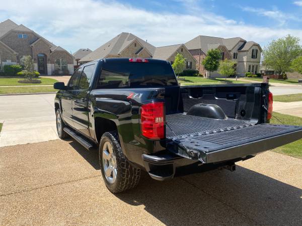 2018 Chevy Silverado - - by dealer - vehicle for sale in Frisco, TX – photo 4