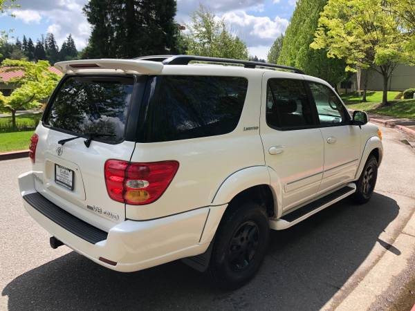 2002 Toyota Sequoia Limited 4WD - Clean title, Third row, Low for sale in Kirkland, WA – photo 5