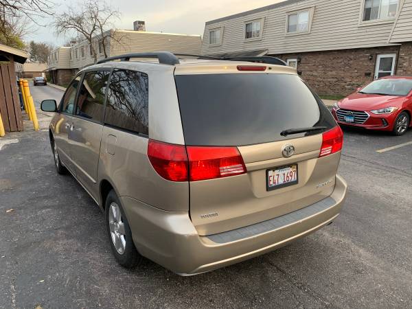 2004 Toyota Sienna - cars & trucks - by owner - vehicle automotive... for sale in Lisle, IL – photo 3