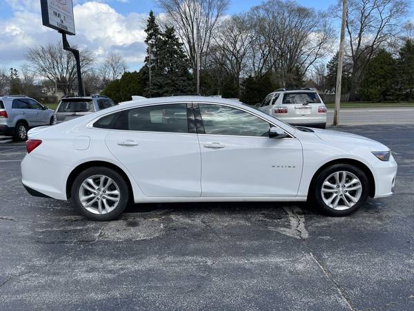 2018 Chevy Malibu LT - - by dealer - vehicle for sale in Green Bay, WI – photo 9