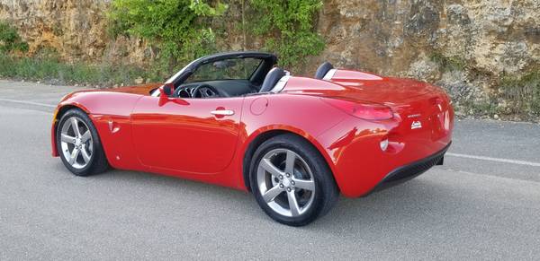 **** 2006 PONTIAC SOLSTICE CONVERTIBLE **** - cars & trucks - by... for sale in Osage Beach, MO – photo 22