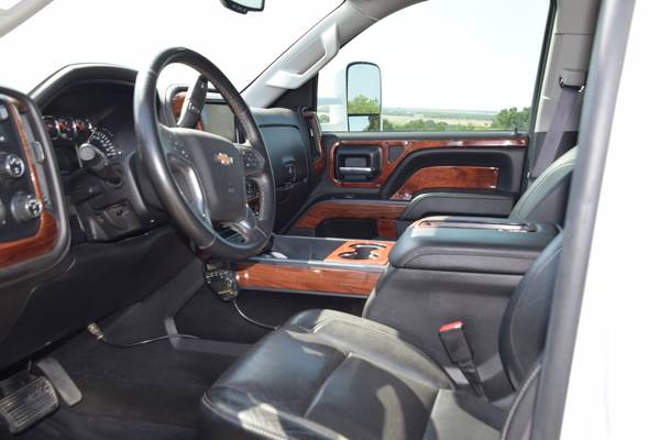2015 Chevrolet 3500 Duramax Western Hauler 4x4 - cars & trucks - by... for sale in Mc Gregor, TX – photo 9
