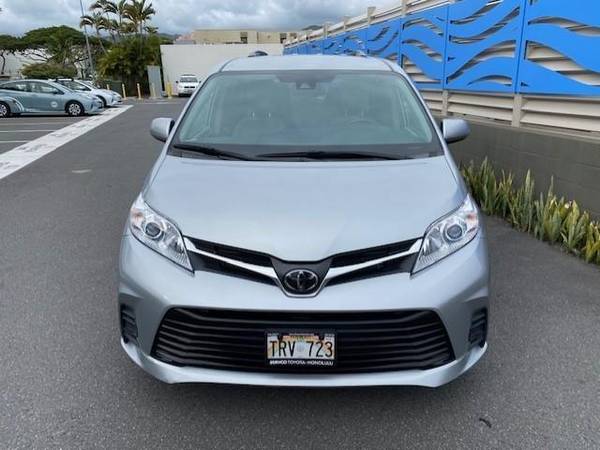 2019 Toyota Sienna - - by dealer - vehicle for sale in Honolulu, HI – photo 11