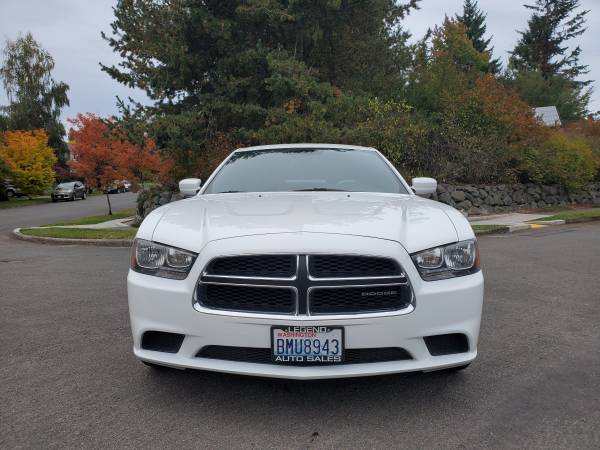 2011 Dodge Charger SE Sedan Fully Loaded HARD TO FIND Sport WOW!! for sale in Seattle, WA – photo 2