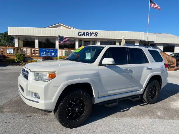 2012 TOYOTA 4RUNNER SR5 4X4 - cars & trucks - by dealer - vehicle... for sale in Sneads Ferry, NC – photo 2