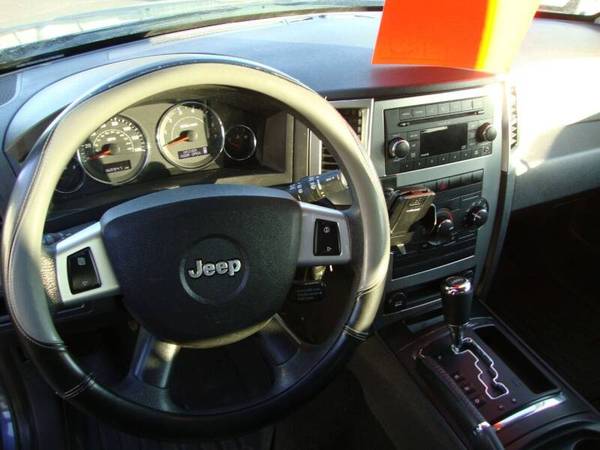 2010 Jeep Grand Cherokee Laredo 4x4 4dr SUV 160941 Miles - cars &... for sale in Merrill, WI – photo 8