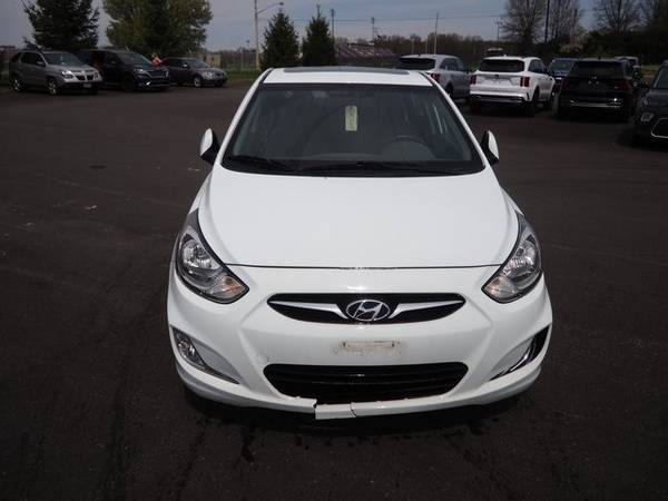 2013 Hyundai Accent SE - - by dealer - vehicle for sale in Youngstown, OH – photo 4
