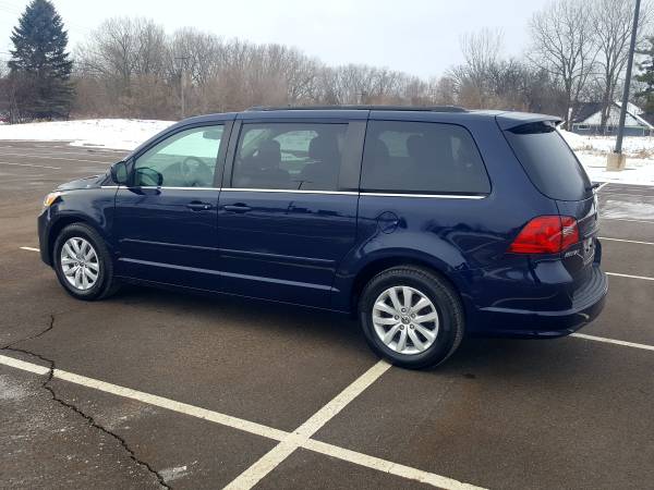 2014 Volkswagen Routan SE - Loaded and Gorgeous! Completed for sale in Burnsville, MN – photo 3