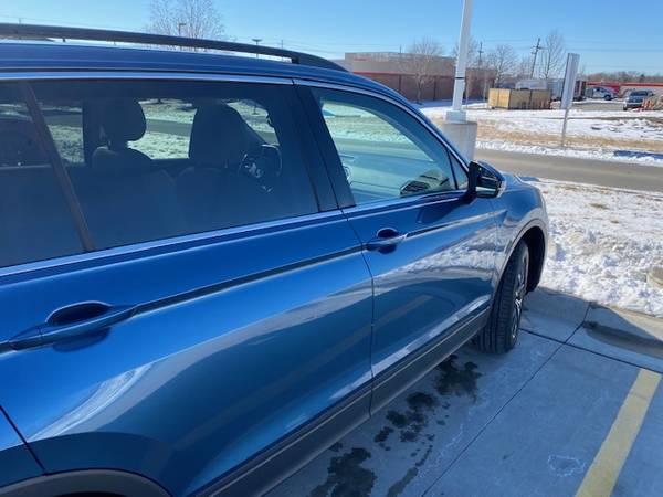 2019 Tiguan 2 OT SE 2/4Motion Like New for sale in Kansas City, MO – photo 5
