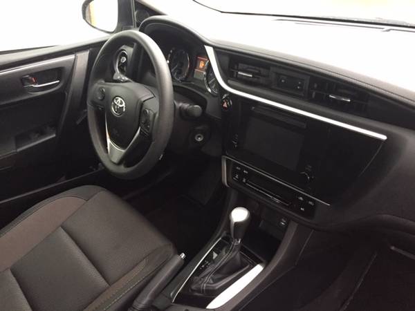 2018 Toyota Corolla LE - Only 4,893 miles - Still smells new - cars... for sale in Spokane, WA – photo 6