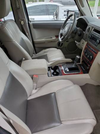 2007 Jeep Commander Limited 4x4 for sale in Harrisburg, MO – photo 3