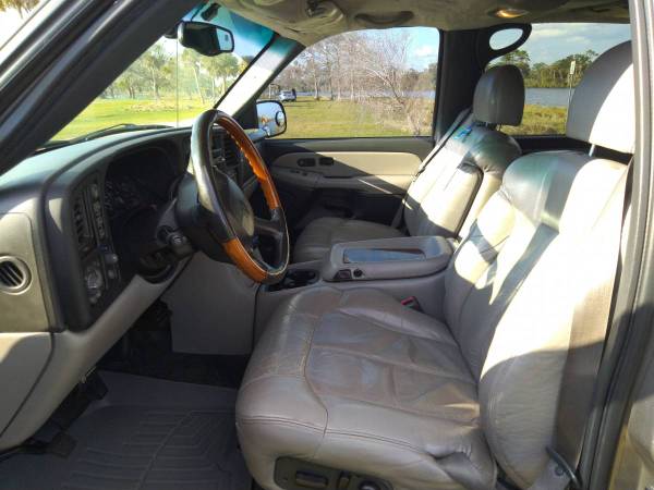 2001 Chevrolet Suburban K2500 HD - 8 1 Liter Vortec for sale in Lake Placid, FL – photo 14