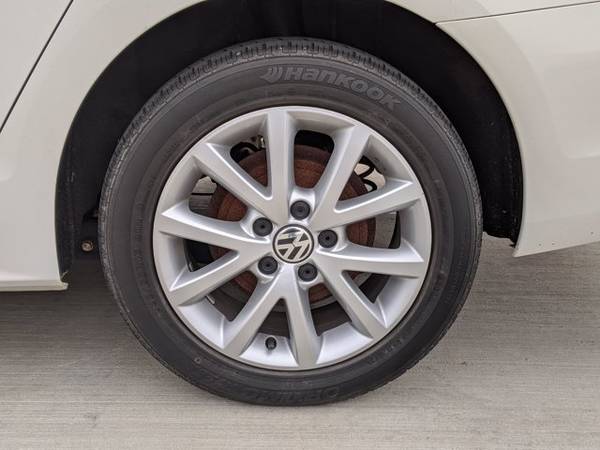2012 Volkswagen Jetta SE w/Convenience & Sunroof SKU:CM347845 Sedan... for sale in Westmont, IL – photo 10