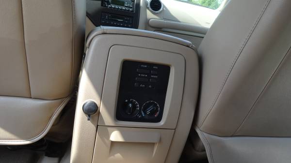 2004 Ford Expedition Eddie Bauer Edition for sale in Cleveland, TN – photo 12