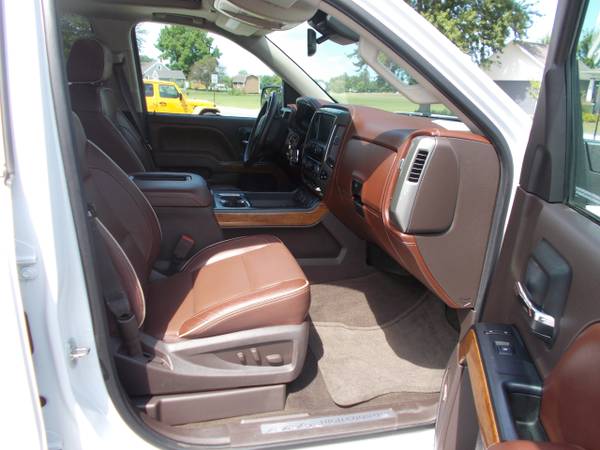 2016 Chevrolet Silverado 1500 4WD Crew Cab 143.5 High Country for sale in Frankenmuth, MI – photo 14