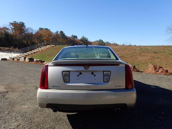 2006 Cadillac STS Sdn V8 CONTACTLESS PRE APPROVAL! for sale in Storrs, CT – photo 4