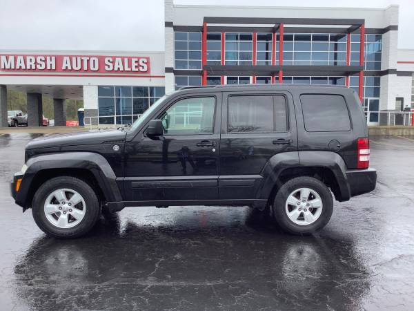 Sharp! 2009 Jeep Liberty Sport! 4x4! Clean Carfax! for sale in Ortonville, OH – photo 2