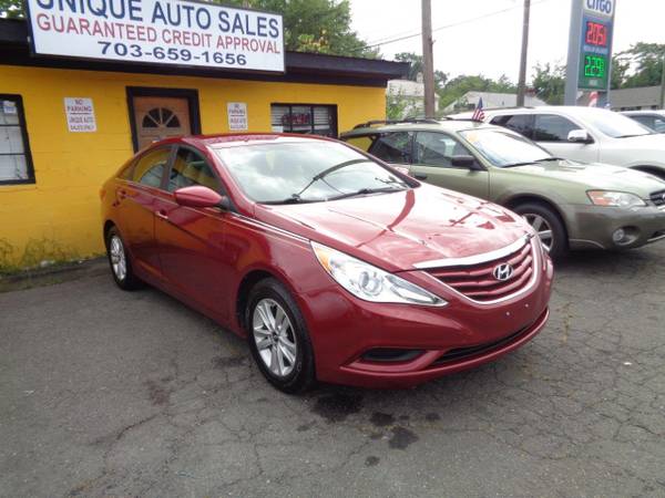 2013 HYUNDAI SONATA ( VERY CLEAN ) - cars & trucks - by dealer -... for sale in Upperville, VA – photo 3